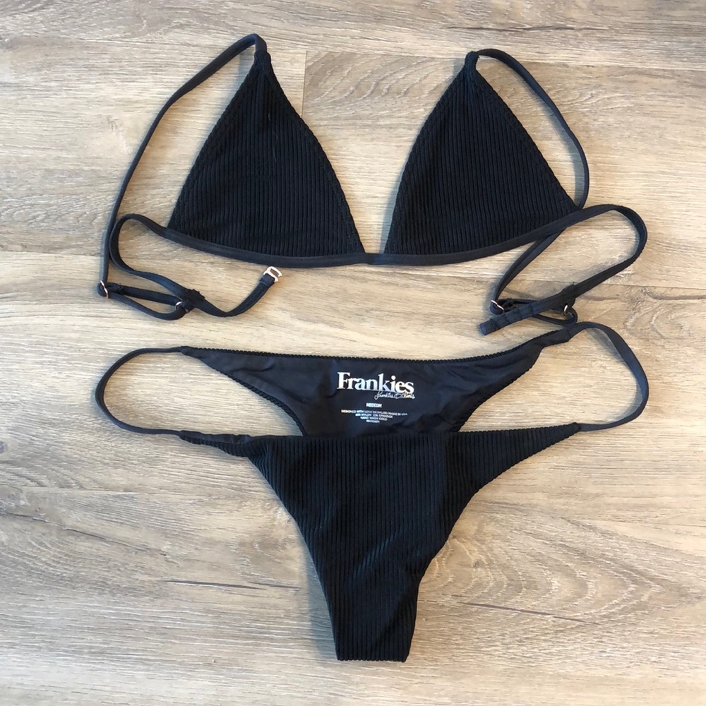 Frankie’s Bikini